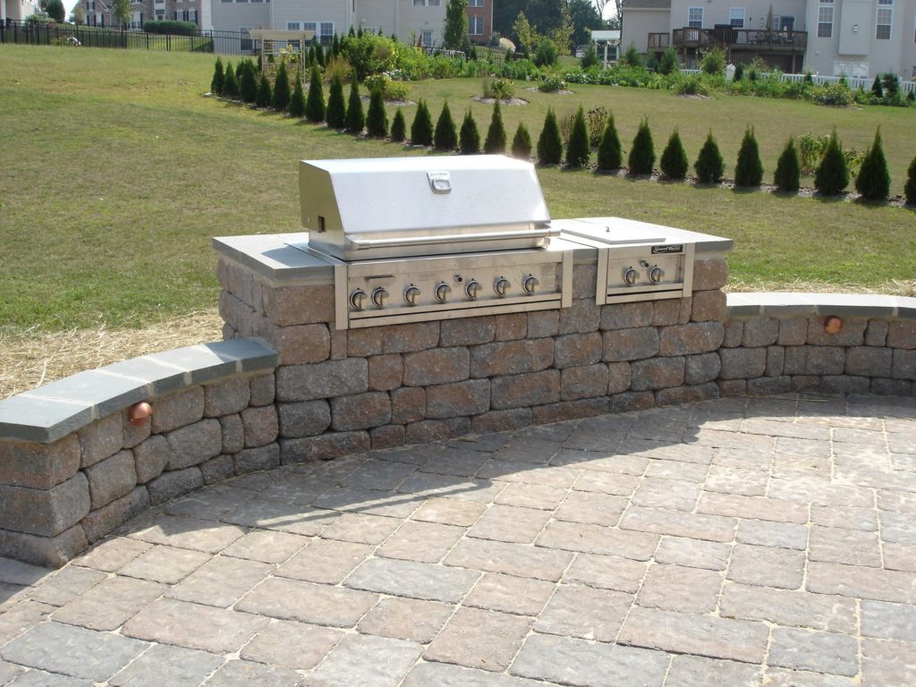 patio-grill-01_web bristoll plantations hardscape outdoor kitchens